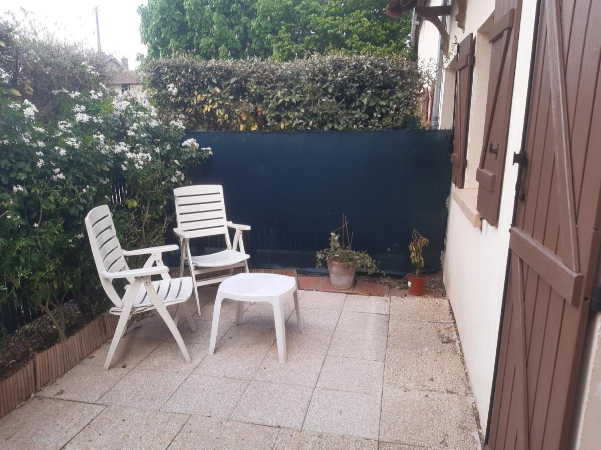 La Belle Ortine Apartamento Esbly Exterior foto